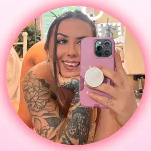 Ava Raegan ๐ธ profile picture