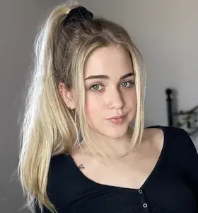 Valerie ✨ profile picture