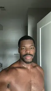 Desmond profile picture