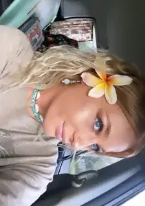 Krystal profile picture