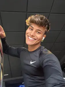 Denis Dosio 𝐓𝐎𝐏 𝟎.𝟏% profile picture