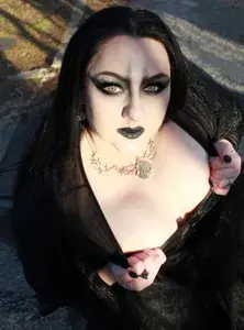 Hells Bel profile picture