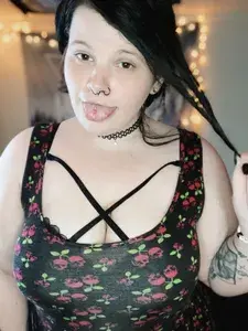 Lola Raccoon profile picture