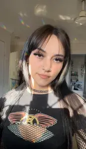 Nikki Rain profile picture