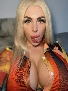 vicky 😼 profile picture