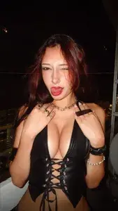 Izzy profile picture