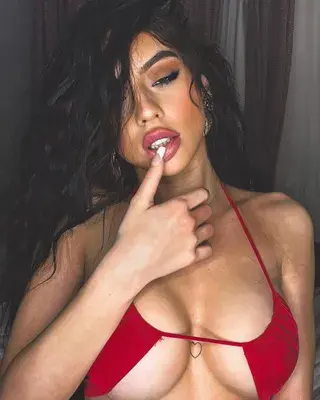 Stina Kayy 💛 profile picture