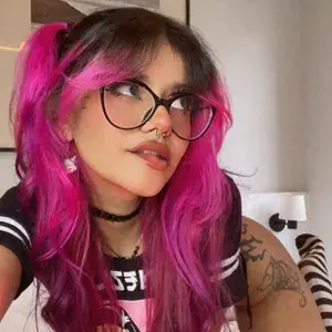 LunaWolfy • cute gf 🌸 profile picture