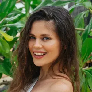 𝐊𝐢𝐫𝐚 𝐂𝐡𝐞𝐫𝐫𝐲𝐬🍒 profile picture