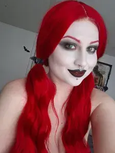 🌙𝕸𝖆𝖓𝖓𝖆 𝕸𝖔𝖔𝖓 profile picture