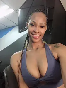 Tati Too Tall Latina 6'6 profile picture