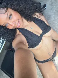 Little Lina profile picture