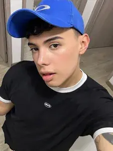 𝘡𝘢𝘮𝘶𝘦𝘭 🍼🐥 profile picture