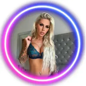 HOT WIFEY 💕 (#1 RATED MILF) profile picture