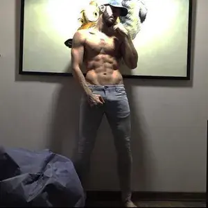 NakedGamerFree profile picture