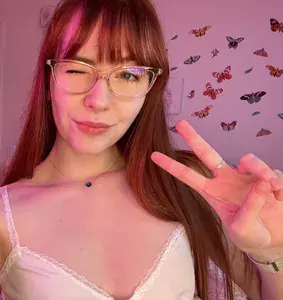 Lanie Luxx 👽 dirty talk extraordinaire ✨ profile picture