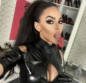 Evil Woman profile picture