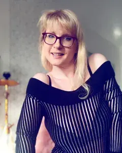 Casey Deluxe Free profile picture