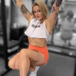 🍑 Alix the Gym Heaux 💪 profile picture