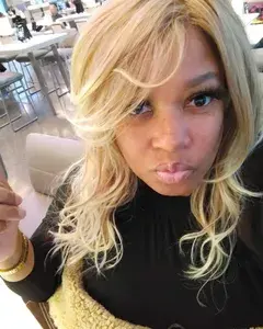 babyburlesquee profile picture