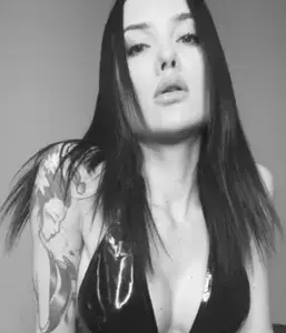 Mistress Zoe Noir profile picture