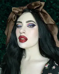 Classy Gothic Witch- 600+pics profile picture