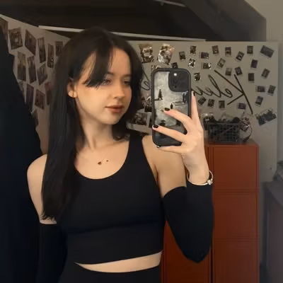 Bella profile picture