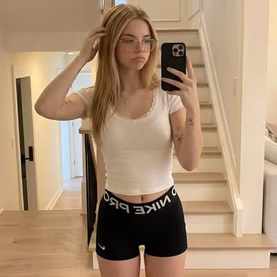 izzy profile picture