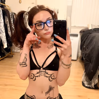 𝓱𝓪𝓻𝓹𝓮𝓻 ⊹ ࣪ ˖ profile picture
