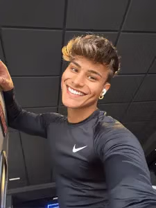 Denis Dosio 𝐓𝐎𝐏 𝟎.𝟏% profile picture