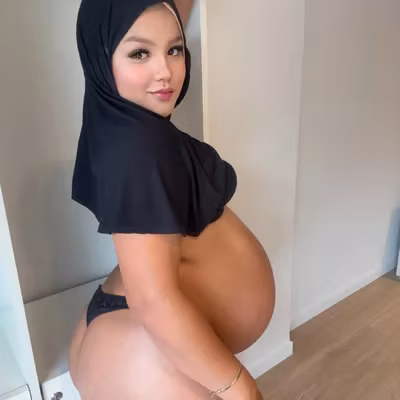 hijabi pregnant mommy ๐ง๐ฝ๐ผ | free profile picture