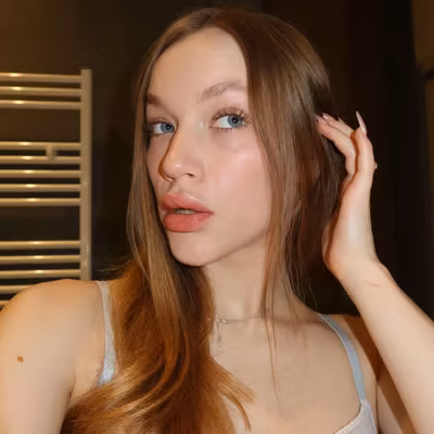 Julia ๐ค profile picture