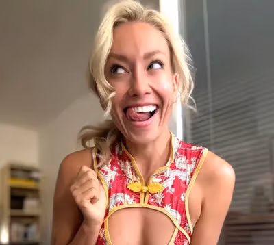 𝑩𝒐𝒎𝒃𝒔𝒉𝒆𝒍𝒍 𝑾𝒊𝒇𝒆 𝑨𝒎𝒚 ❤️🔥 profile picture