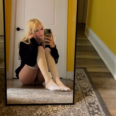 Sunny โ๏ธ profile picture