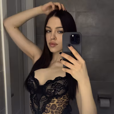 𝕸𝖎𝖗𝖆 🎸 profile picture