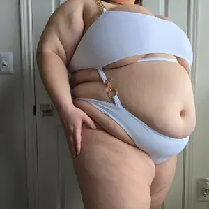 TheHungryPiggyBBW profile picture
