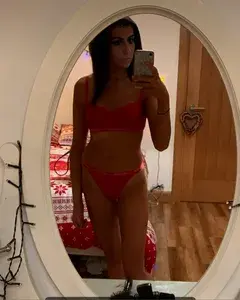 sexy charlotte at your service ๐๐ profile picture